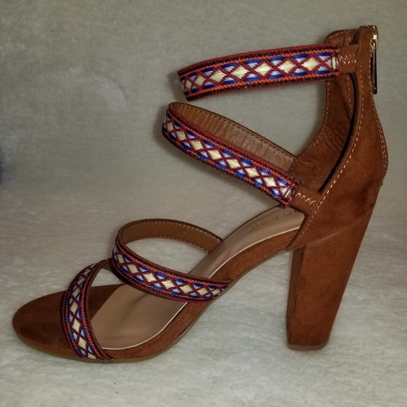 High  heels - Picture 3 of 4